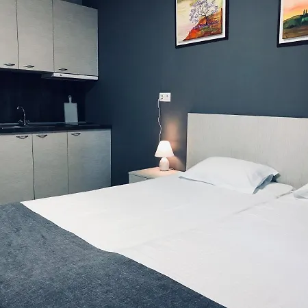 Aparthotel Atm Aparts